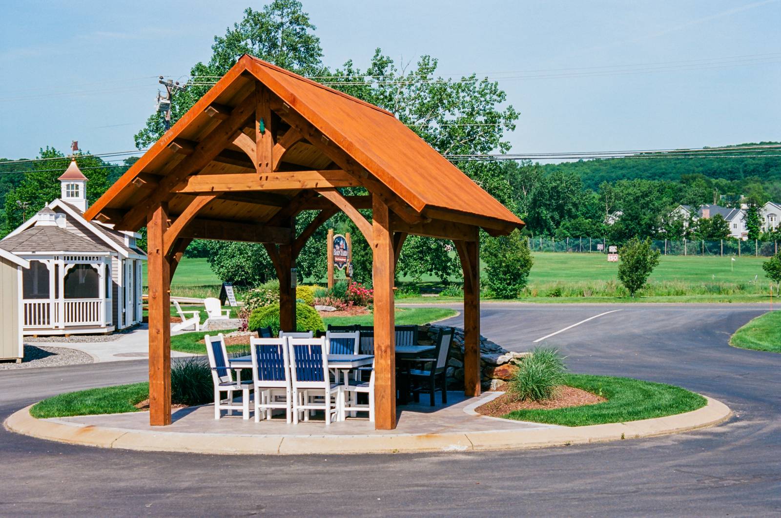 The perfect combination: our Bridger Timber Frame Pavilion and Poly Furniture Dining Set!