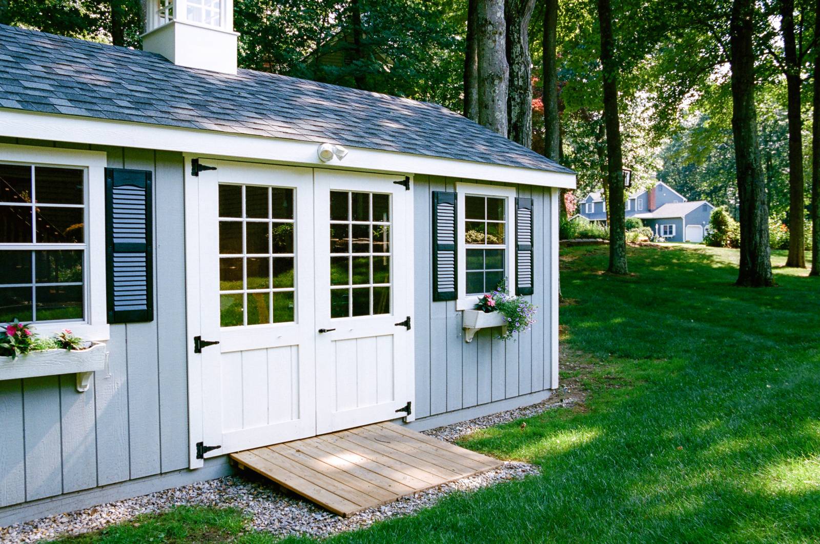 An exceptionally built shed