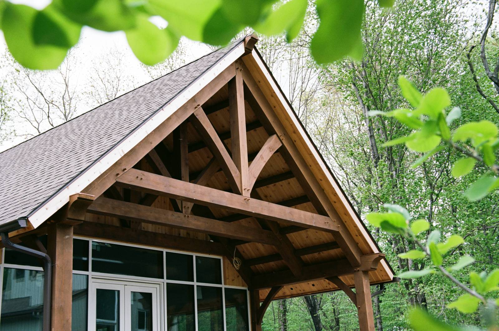 Timber frame porch roof overhang