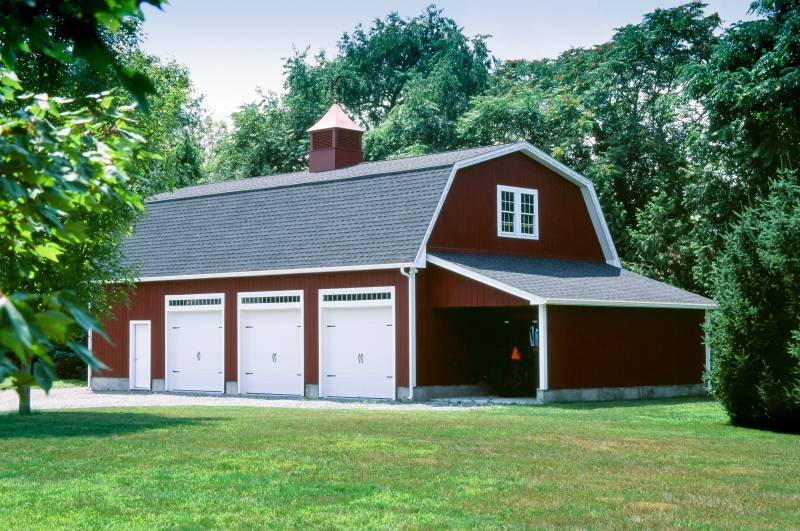 28' x 48' Patriot Barn Style Garage (Millis MA)
